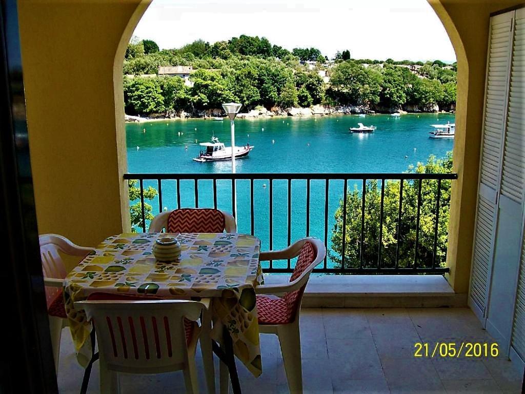 Villamar Beachfront Apartments With Free Private Parking Рабац Екстер'єр фото