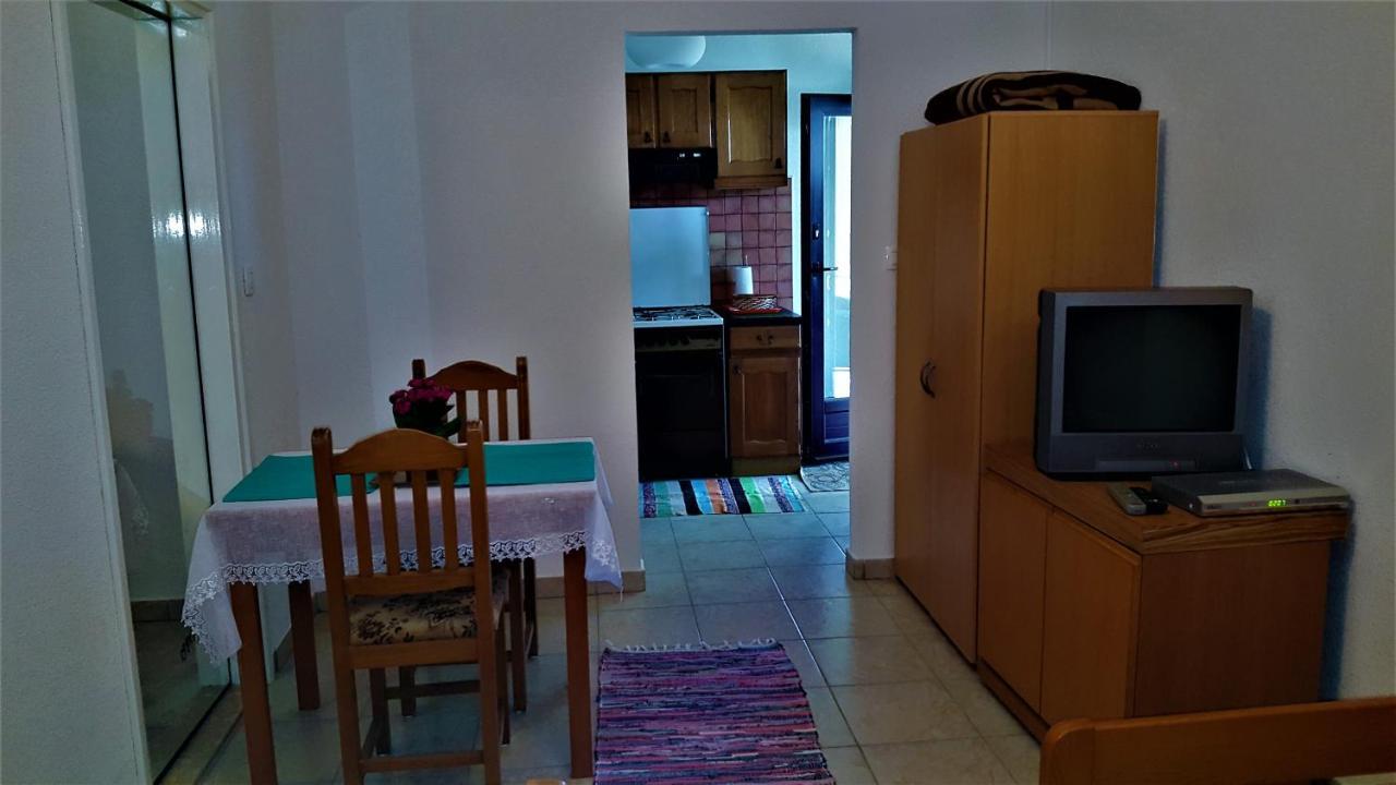 Villamar Beachfront Apartments With Free Private Parking Рабац Екстер'єр фото