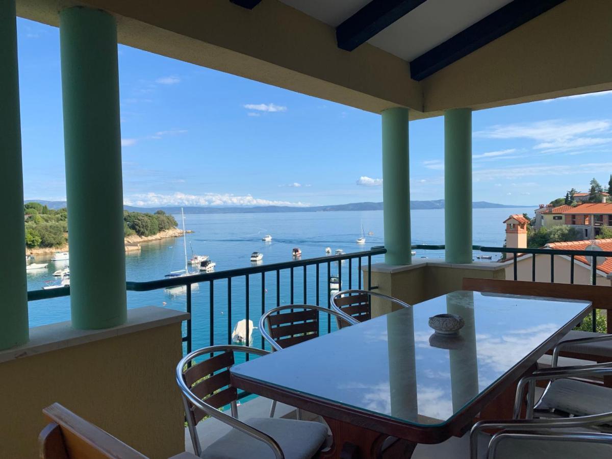 Villamar Beachfront Apartments With Free Private Parking Рабац Екстер'єр фото